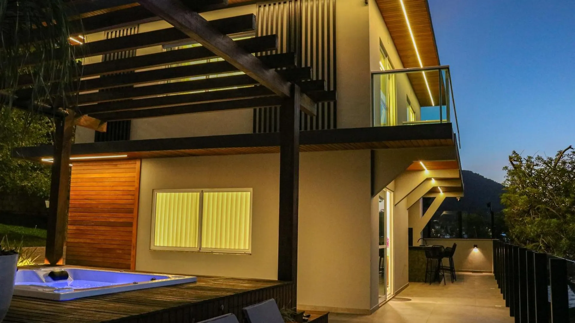 Casa A Beira-Mar, Com Spa E Vista Deslumbrante No Ribeirao Da Ilha Em Florianopolis Holiday home