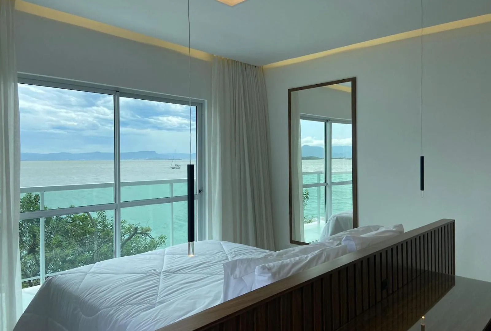 Casa A Beira-Mar, Com Spa E Vista Deslumbrante No Ribeirao Da Ilha Em Florianopolis