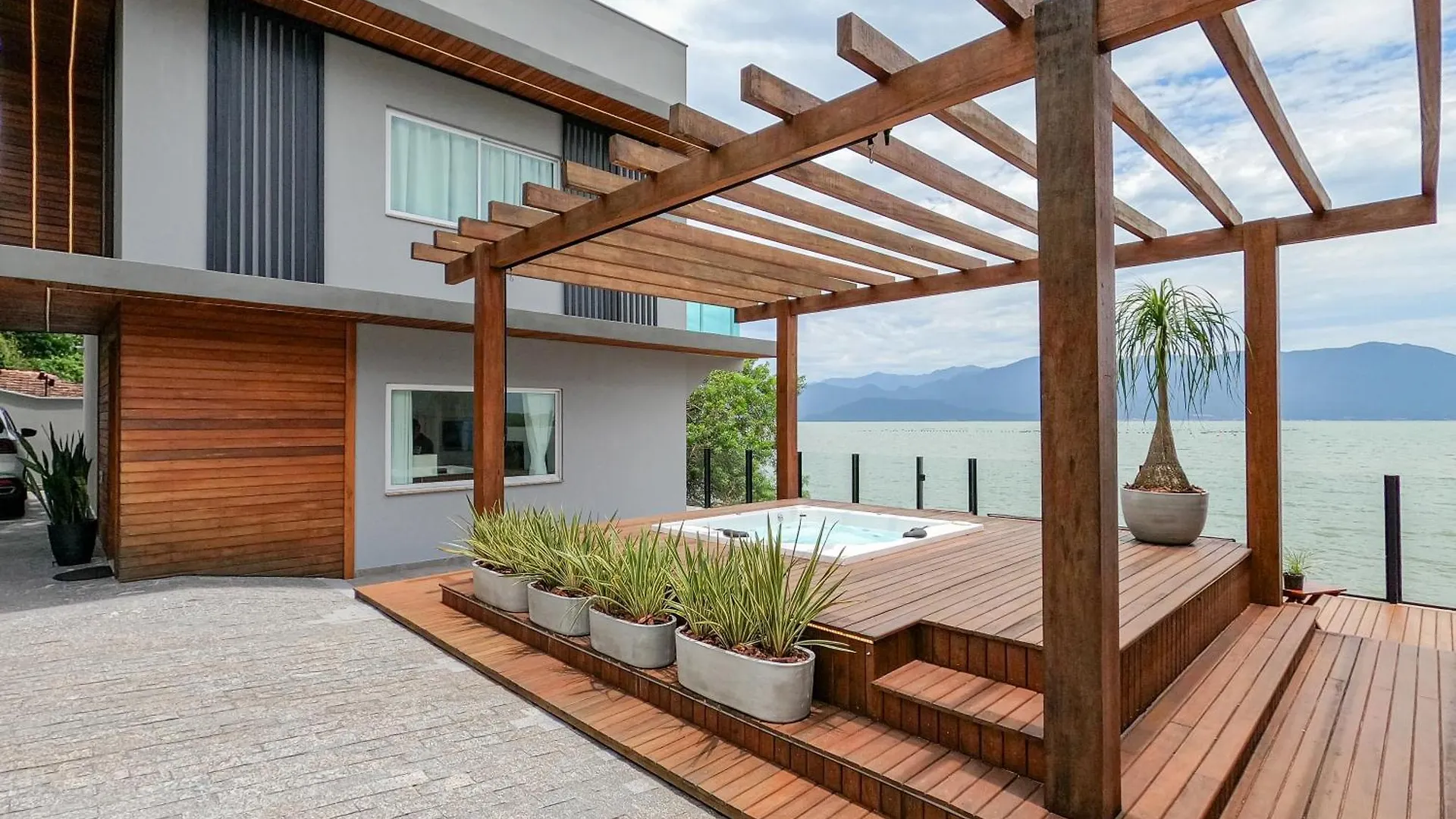 Casa A Beira-Mar, Com Spa E Vista Deslumbrante No Ribeirao Da Ilha Em Florianopolis 0*,